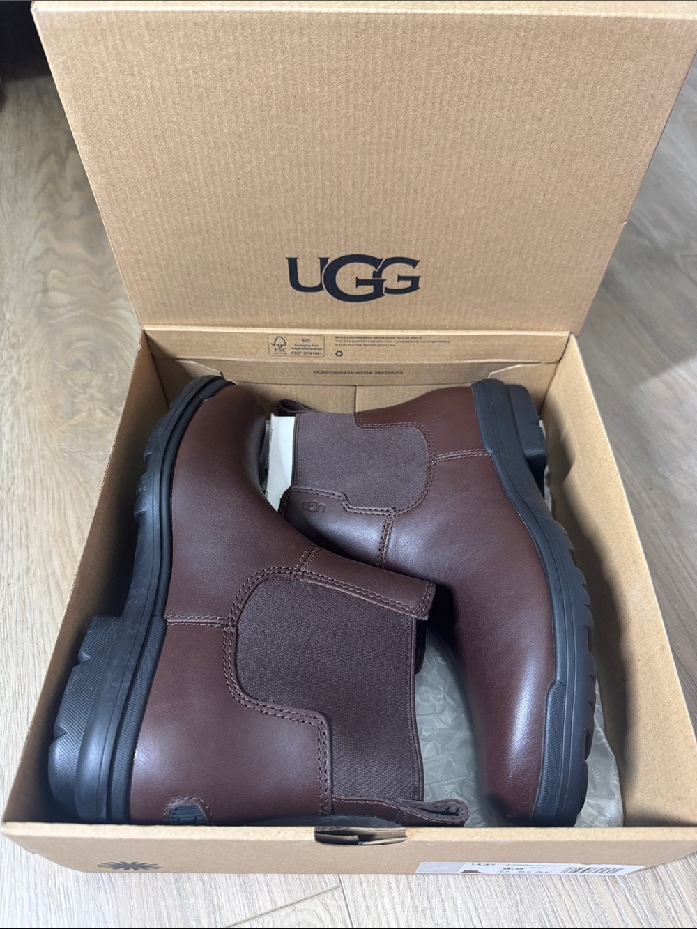 New UGG Hapsburg Chelsea Burnt Cedar Women's Ankle Boots Sz. 8.5 - Picture 6 of 9